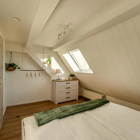 Ruhiges Maisonette-apartment Im Landhausstil Mit Weitem Ausblick Appartamento